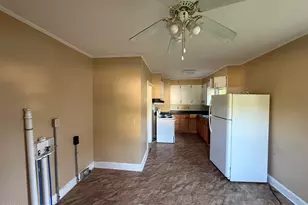 1151 E Gordon St, Kinston, NC 28501 - Photo 3