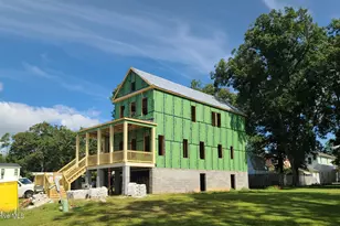 206 S Charlotte St, Washington, NC 27889 - Photo 3