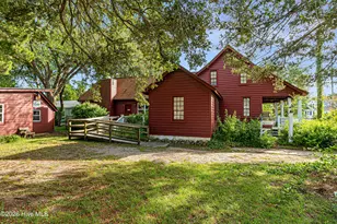 302 Moore St, Beaufort, NC 28516 - Photo 5