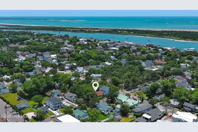 302 Moore Street, Beaufort, NC 28516 - Photo 1