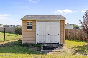 208 Stillwater Creek Dr, Goldsboro, NC 27534 - Photo 3