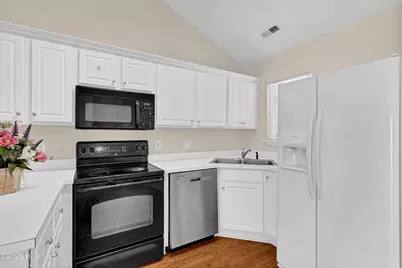 3011 Lauren Place Drive #Apt 103, Wilmington, NC 28405 - Photo 7