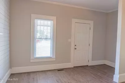 304 W King Street, Elizabethtown, NC 28337 - Photo 13