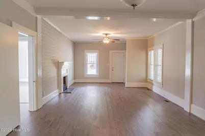 304 W King Street, Elizabethtown, NC 28337 - Photo 11