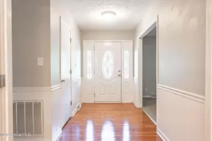300 Midlothian Dr, Southern Pines, NC 28387 - Photo 11