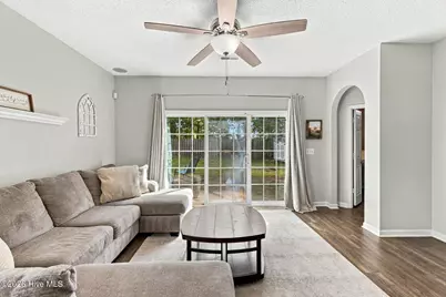 7304 Farrington Farms Drive, Wilmington, NC 28411 - Photo 9