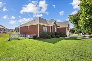 207 Kingston Cir, Goldsboro, NC 27530 - Photo 3