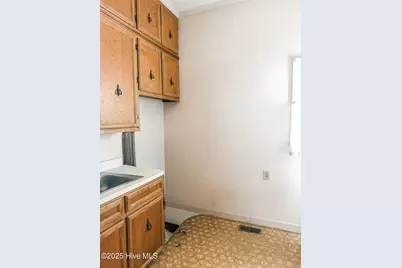 103 S Pender Street, Fremont, NC 27830 - Photo 17