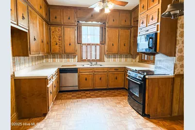 103 S Pender Street, Fremont, NC 27830 - Photo 9