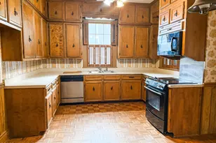 103 S Pender St, Fremont, NC 27830 - Photo 9