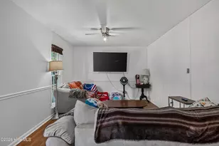 122 Mill Pond Rd, Jacksonville, NC 28546 - Photo 5