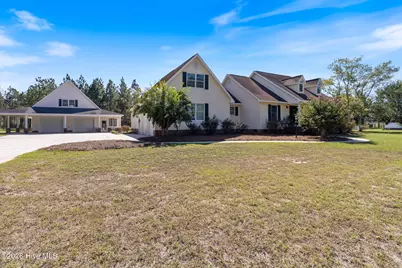 727 Mount Olive Road, Bladenboro, NC 28320 - Photo 3