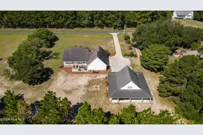 727 Mount Olive Road, Bladenboro, NC 28320 - Photo 5