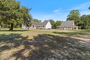 727 Mt Olive Rd, Bladenboro, NC 28320 - Photo 65