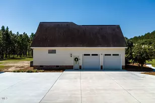 727 Mt Olive Rd, Bladenboro, NC 28320 - Photo 41