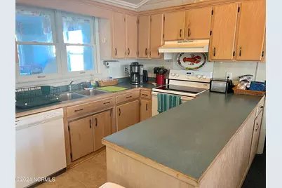 5204 Ocean Drive, Emerald Isle, NC 28594 - Photo 3
