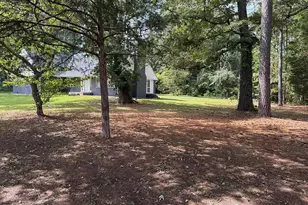 1408 Parker Ln, Henderson, NC 27536 - Photo 5