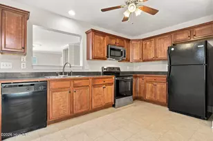 4008 Lucerne Ct, Winterville, NC 28590 - Photo 9