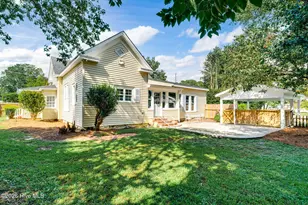 130 E Main St, Rose Hill, NC 28458 - Photo 9