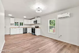 901 E Nash St, Spring Hope, NC 27882 - Photo 9