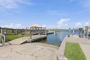 602 W Fort Macon Rd, Atlantic Beach, NC 28512 - Photo 31