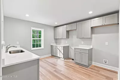 595 S Glover Street, Southern Pines, NC 28387 - Photo 21