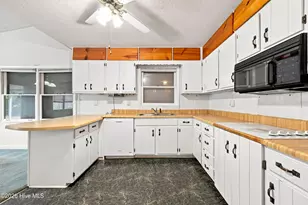 140 Lousan Dr, Cape Carteret, NC 28584 - Photo 31