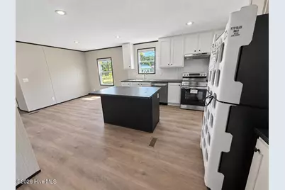 809 Garner Drive, Newport, NC 28570 - Photo 3