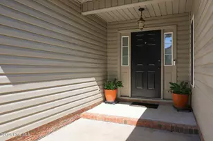 1405 Warwick Cir, Winterville, NC 28590 - Photo 3
