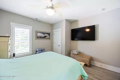 157 NE 4th Street, Oak Island, NC 28465 - Photo 15