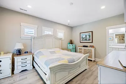 157 NE 4th Street, Oak Island, NC 28465 - Photo 9