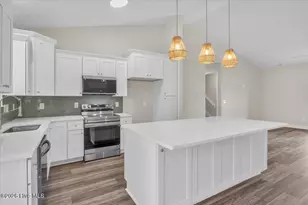107 Gold Coast Dr, Hampstead, NC 28443 - Photo 9
