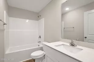 31 E Emily Gardens Dr, Selma, NC 27576 - Photo 23