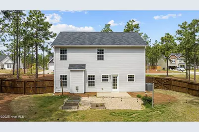 4055 Irwin Drive, Aberdeen, NC 28315 - Photo 9