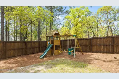4055 Irwin Drive, Aberdeen, NC 28315 - Photo 7