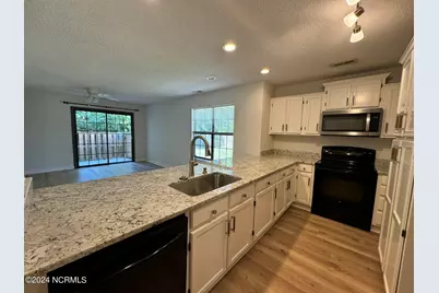 1703 41st Street #Apt D, Wilmington, NC 28403 - Photo 3
