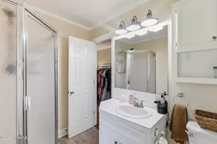 202 Lindenwood Dr, Greenville, NC 27834 - Photo 13