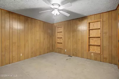 21761 W Bundy Street, Wagram, NC 28396 - Photo 27
