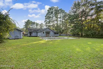 21761 W Bundy Street, Wagram, NC 28396 - Photo 5
