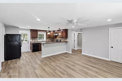 4177 Park Avenue, Ayden, NC 28513 - Photo 5