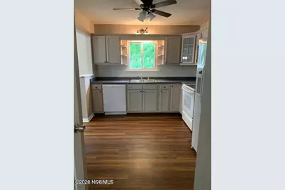 1302 Kevin Court, Jacksonville, NC 28546 - Photo 5