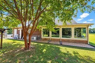195 Jowyn Ln, Conway, NC 27820 - Photo 7