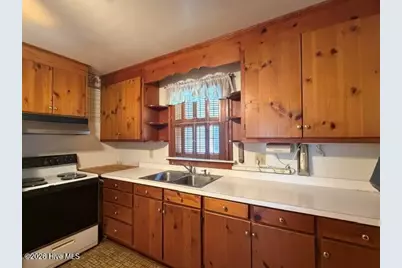 851 Halstead Boulevard, Elizabeth City, NC 27909 - Photo 9