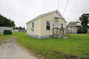 500 Torrence Ave, Jacksonville, NC 28540 - Photo 3