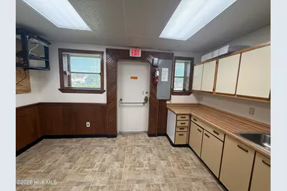 615 College Street, Jacksonville, NC 28540 - Photo 19