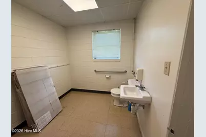 615 College Street, Jacksonville, NC 28540 - Photo 27