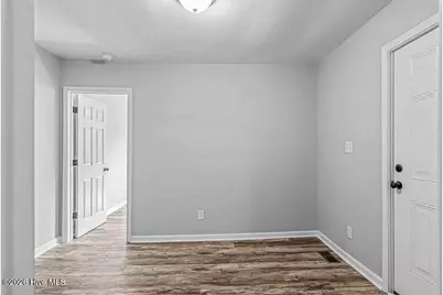 100 Banks Street, Jacksonville, NC 28540 - Photo 21