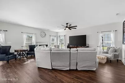 318 Naval Store Drive, Jacksonville, NC 28546 - Photo 9
