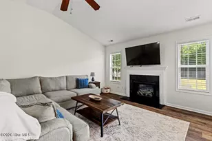 212 Marsh Haven Dr, Sneads Ferry, NC 28460 - Photo 7