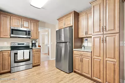 721 Sloop Pointe Lane, Kure Beach, NC 28449 - Photo 13